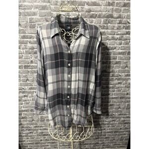 Aerie‎ Grey Plaid Button Down